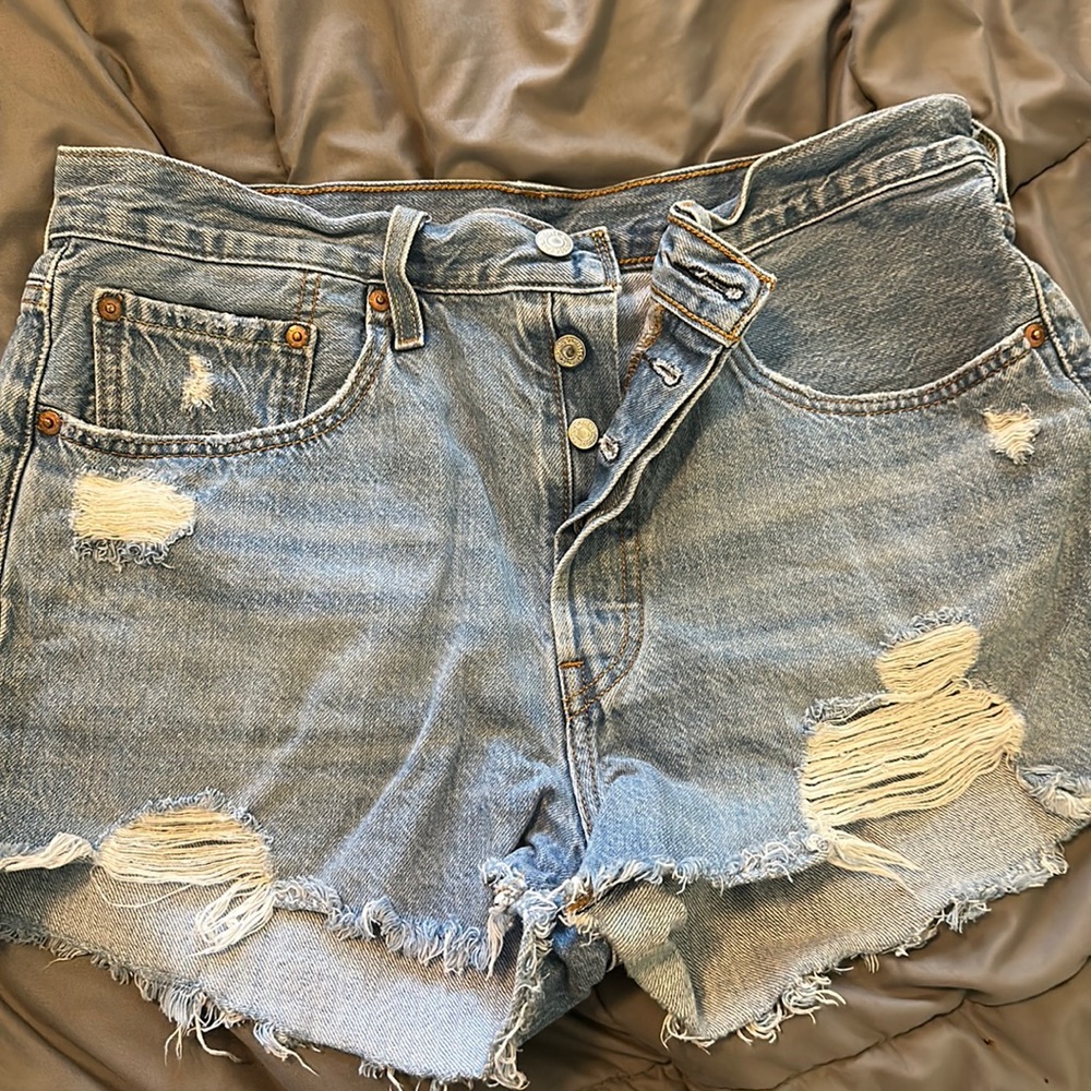 Button Fly Levi 501 Shorts